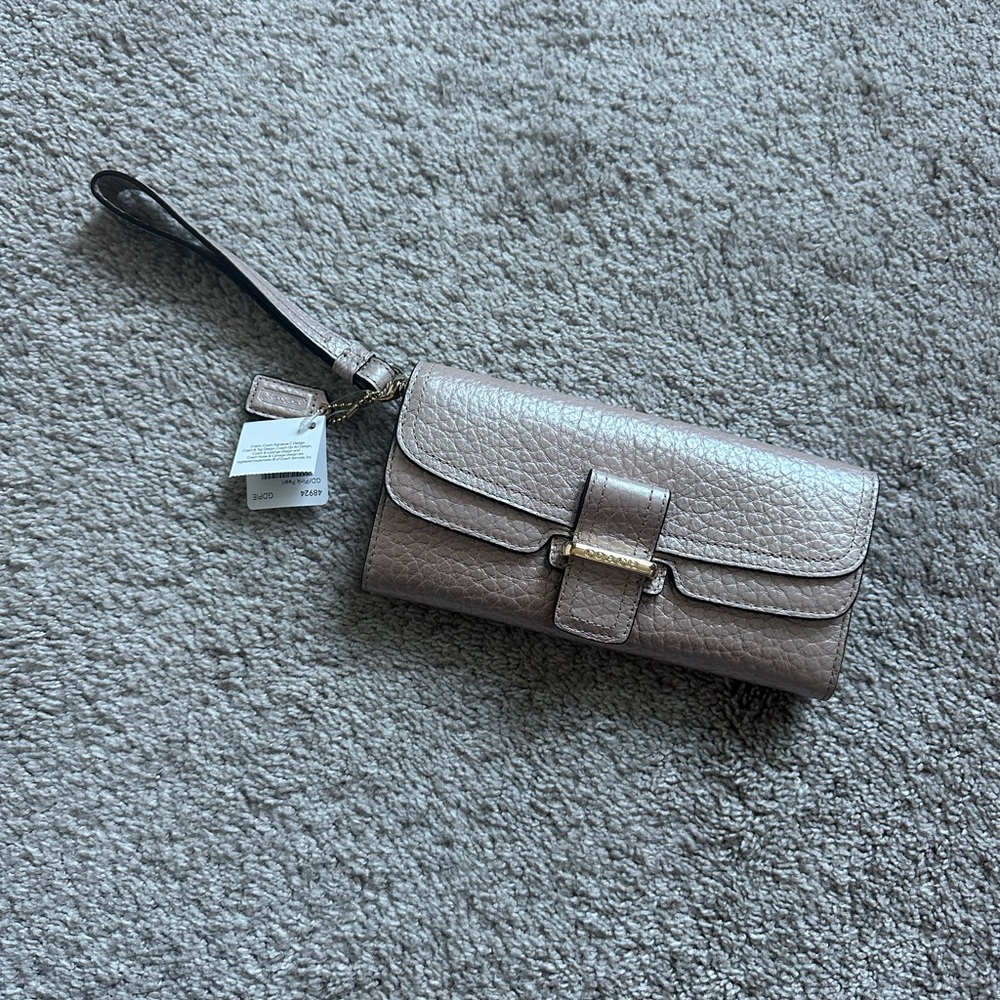 Coach Wristlet Wallet NWT